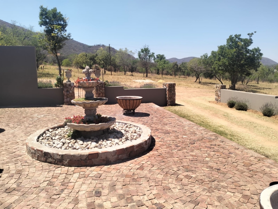 4 Bedroom Property for Sale in Zoutpansdrift A H North West